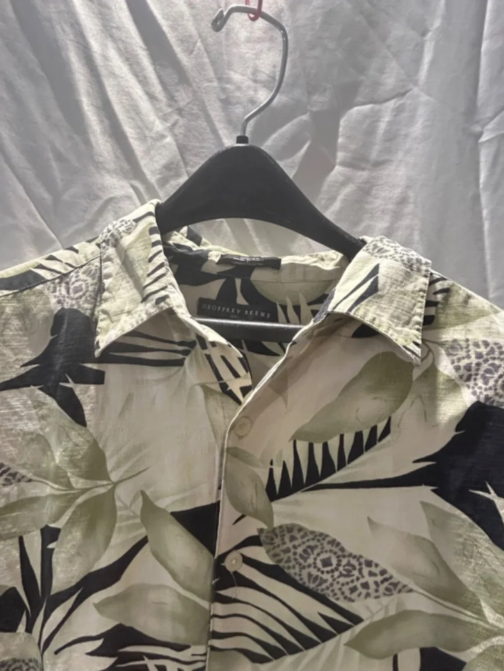 Vintage Geoffrey Beene 100% Silk Shirt Mens Large, Tropical Hawaiian Floral Leaf